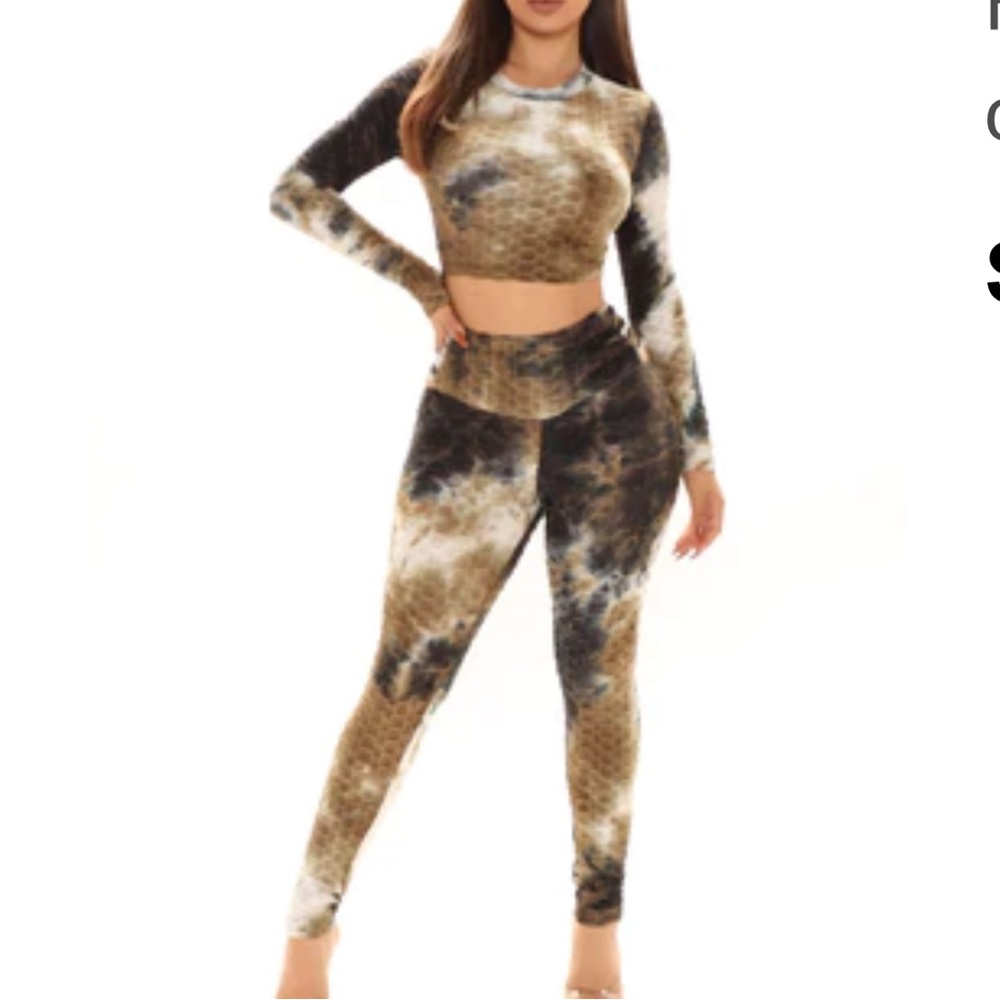 NWT FASHION NOVA HONEYCOMB SCRUNCH TWO PIECE LONG SLEEVE LEGGING SET S